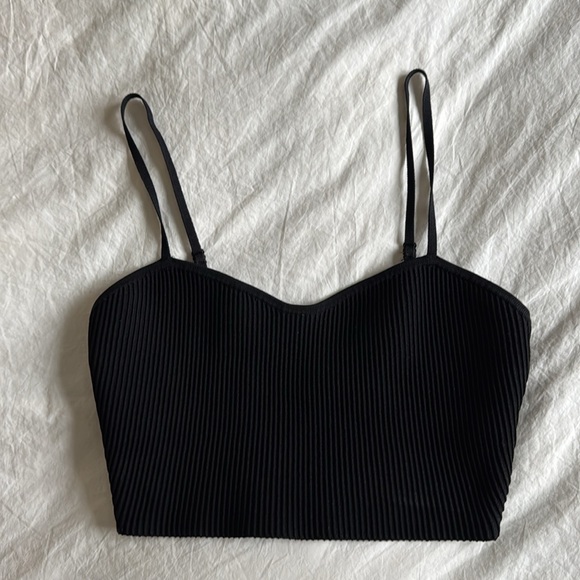 Aritzia Babaton Ribbed Top - Picture 4 of 5